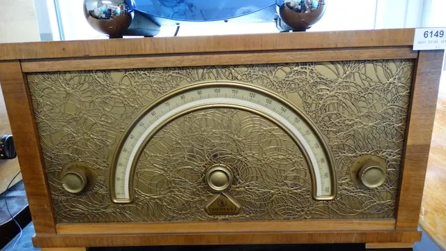1 old radio