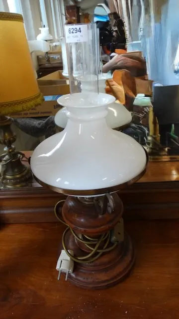 1 Tischlampe