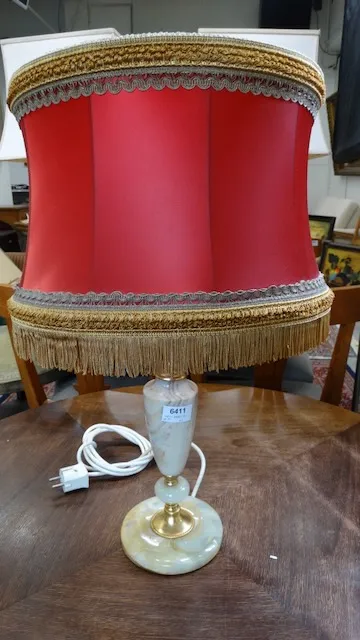1 stolní lampa