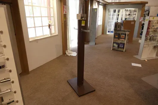 Display stand, without contents