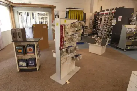 Display stand, without contents