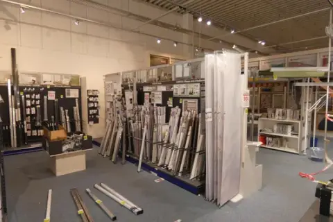Sales shelf, 4 compartments, double-sided, without contents