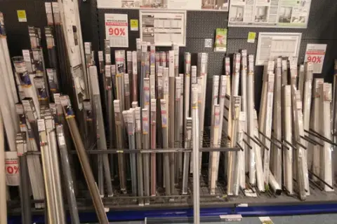 Mixed lot of Easyfix roller blinds