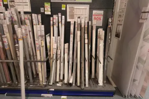 Mixed lot of Easyfix pleated blinds