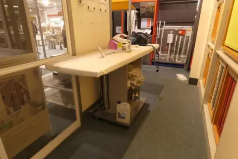 Ironing table, without contents