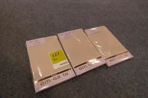 3x pillowcase