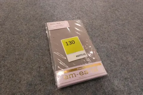 1x pillowcase