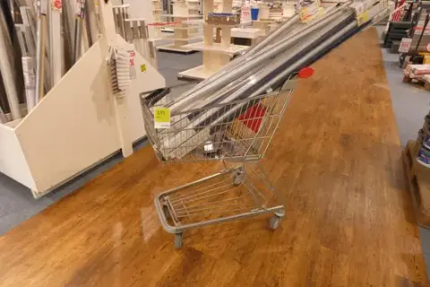 Shopping cart, without contents