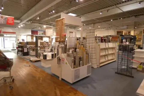Display stand, double-sided, without contents