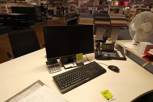 Techniekset (monitor, toetsenbord, muis)