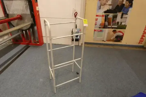 Étagère à casiers pour boissons