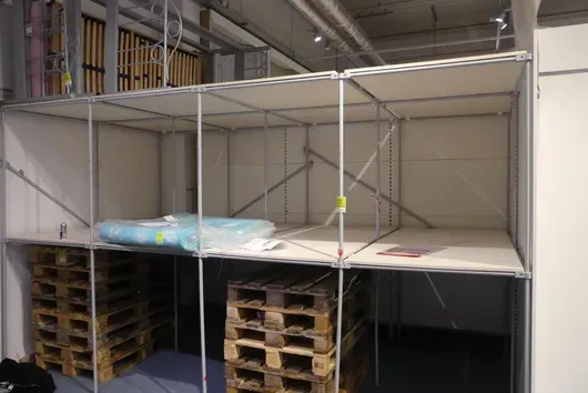 Shelving unit, 4 sections, without contents