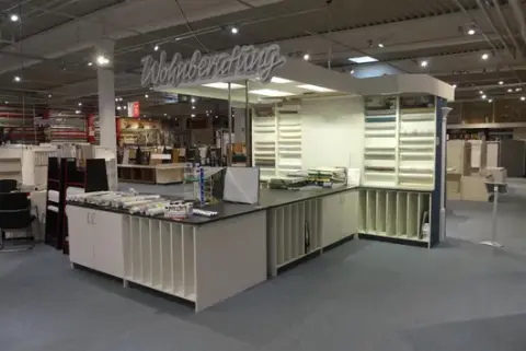 Stand d'exposition, sans contenu