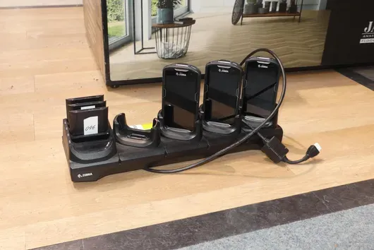 Zebra - Ordinateur mobile / appareils MDE, 3 pièces, avec station de charge multiple, 3 batteries de rechange et alimentation