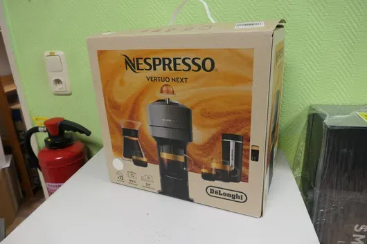DeLonghi - Nespresso Vertuo Next -kapselikone