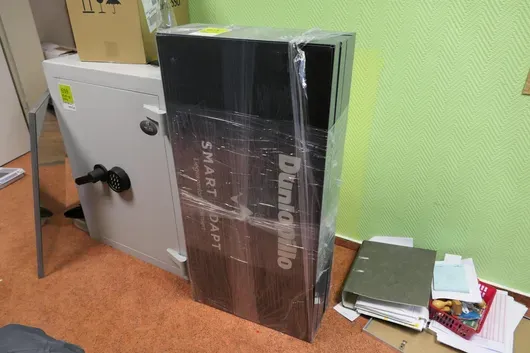 Dunlopillo - Reklama świetlna „Smart Adapt”, czarna