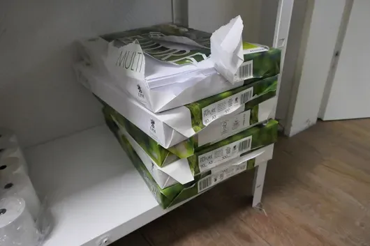 5x papier do kopiowania (częściowo otwarty)