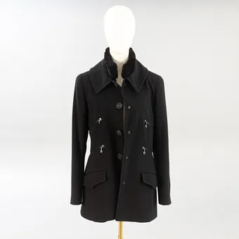 CHANEL. Jacket with removable rabbit fur collar, Pre-Fall 2002, FR 40.