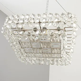BAKALOWITS & SÖHNE. Plafondlamp / kroonluchter met prismahangers, Wenen, ca. 1950 / 1960er jaren.