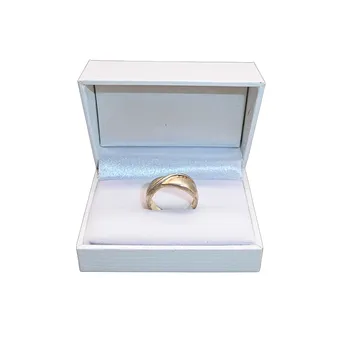 RING AUS 925ER SILBER IN GESCHWUNGENER CROSSOVER-OPTIK.