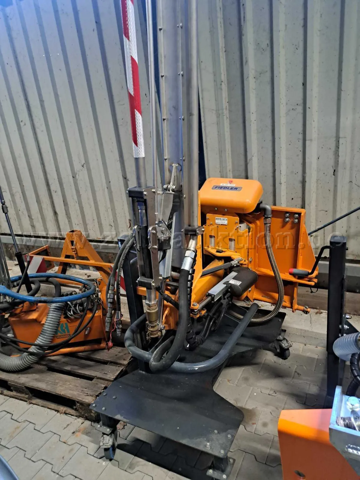 1 Fiedler FGA 1200 Gießarm
