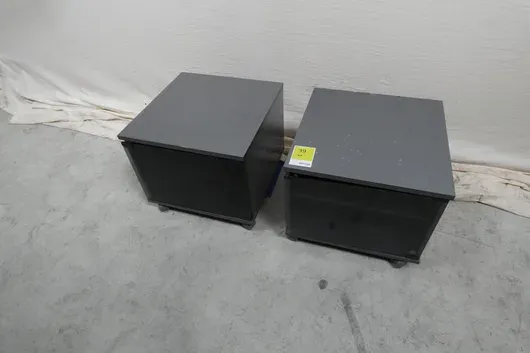 2x vitrine