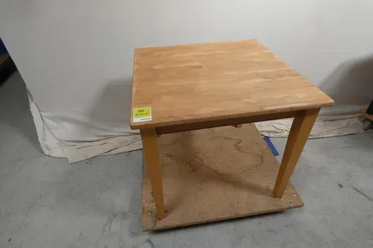 Tisch, ohne Rollbretter