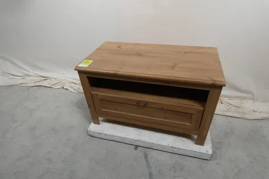 Table d'appoint, sans planche à roulettes