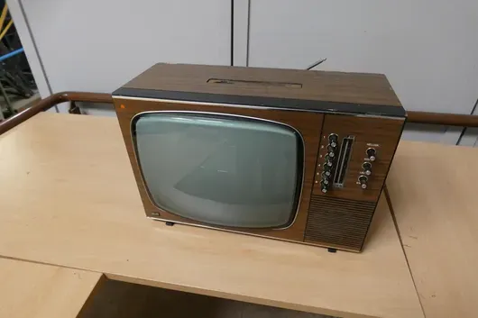 Röhrenfernseher