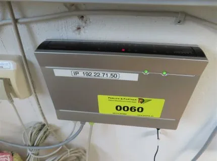 1 router, producent: Lancom, typ: R883VAW
