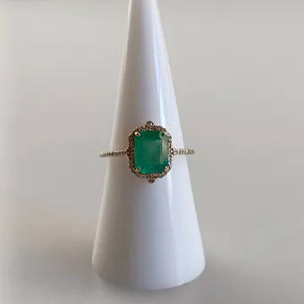 Smaragd- / Diamant-Ring - Gelbgold 585/000 (14K), natürlicher Smaragd von ca. 1,63 ct.