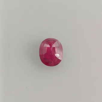 Rubis naturel taille ovale 4,41 ct