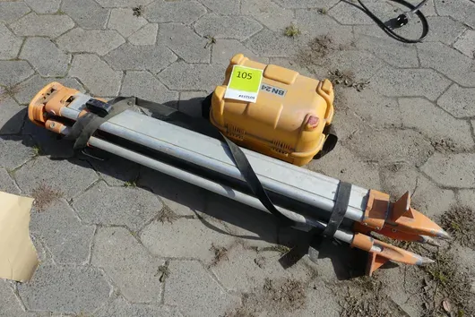 Construction level - BN24 with tripod