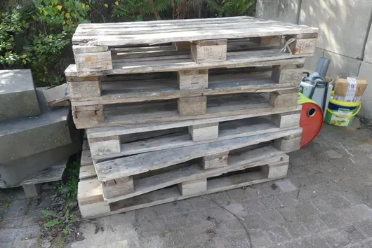Pallet with contents - stone building elements