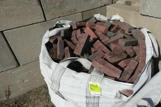 Big Bag with paving stones or clinker bricks