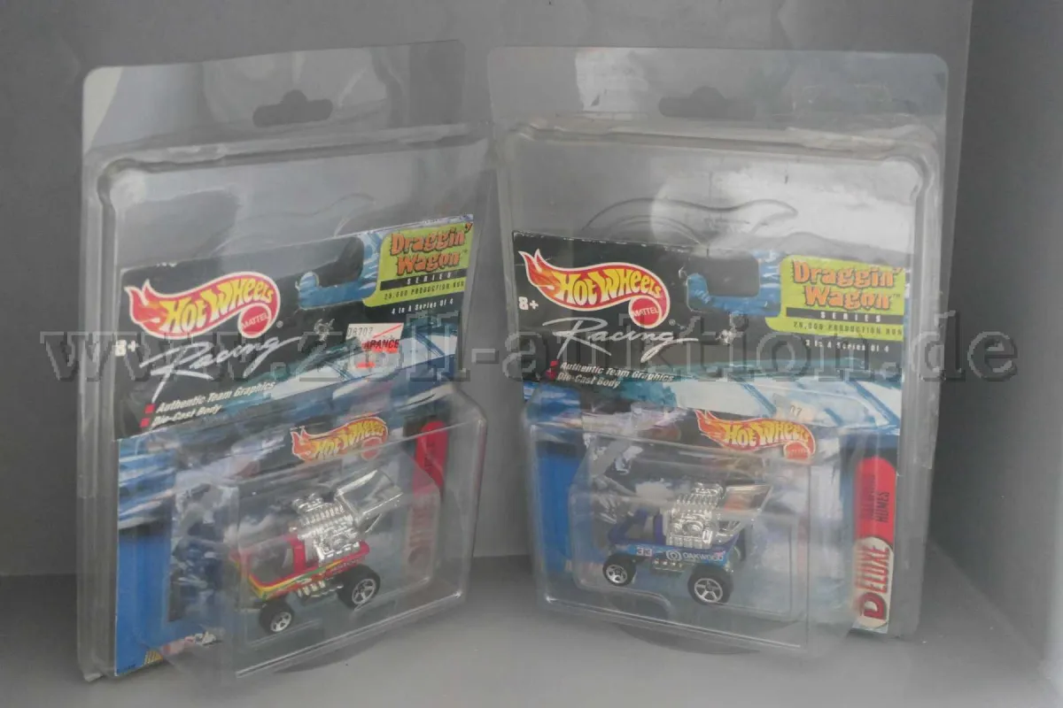 2 modely Hot Wheels Draggin Wagon Kellog´s a Oakwood Homes, 1:64