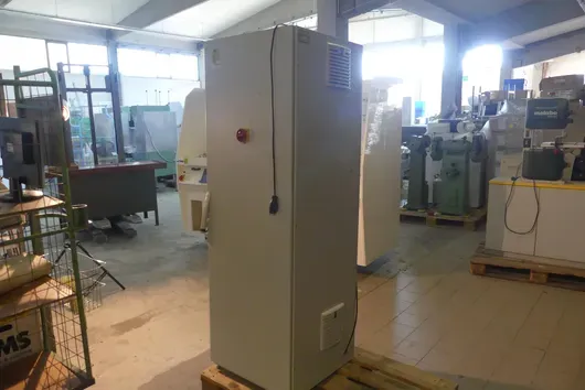 Excelitas Technologies - Burn-in tester in electrical cabinet