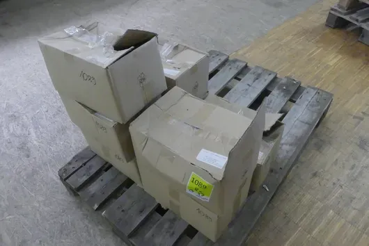 8 dozen spanplaatschroeven met verzonken kop
