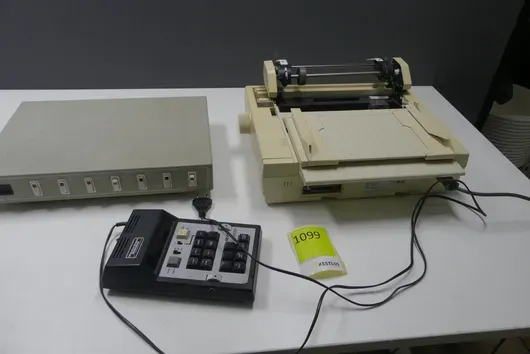 Device assortment (Epson LQ-500 dot matrix printer, Clinicon CD2010 control unit, device housing)