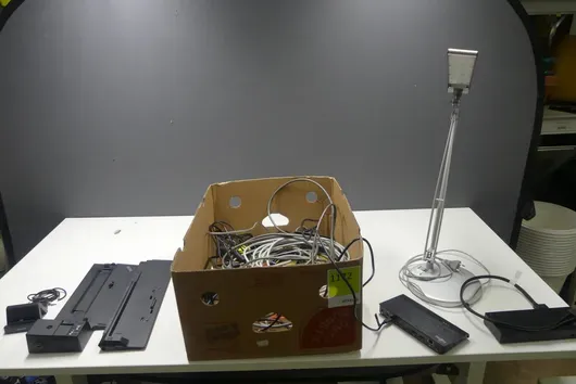 Office IT accessories lot