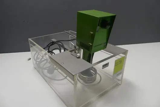 B. Braun - Einhängethermostat mit Acrylglas-Wasserbad