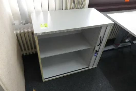 1x Sideboard