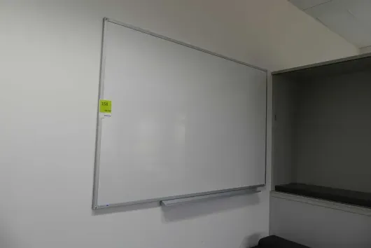 1x Tablica suchościeralna