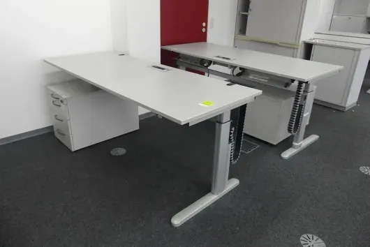 2x bureaux à hauteur réglable électrique