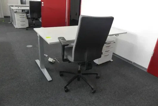 Ensemble de poste de travail avec 1x bureau à hauteur réglable électrique