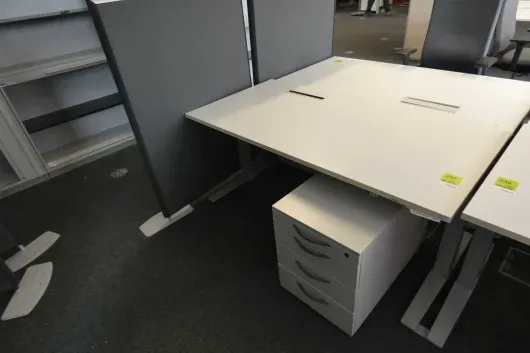 1x Bureau à hauteur réglable électrique avec 1x caisson de bureau