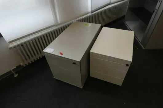 2x офисные тумбы