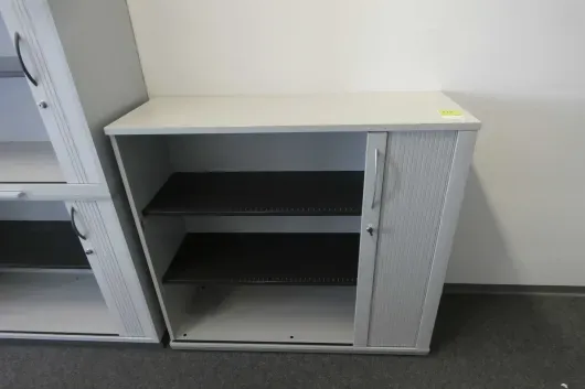 1x Sideboard