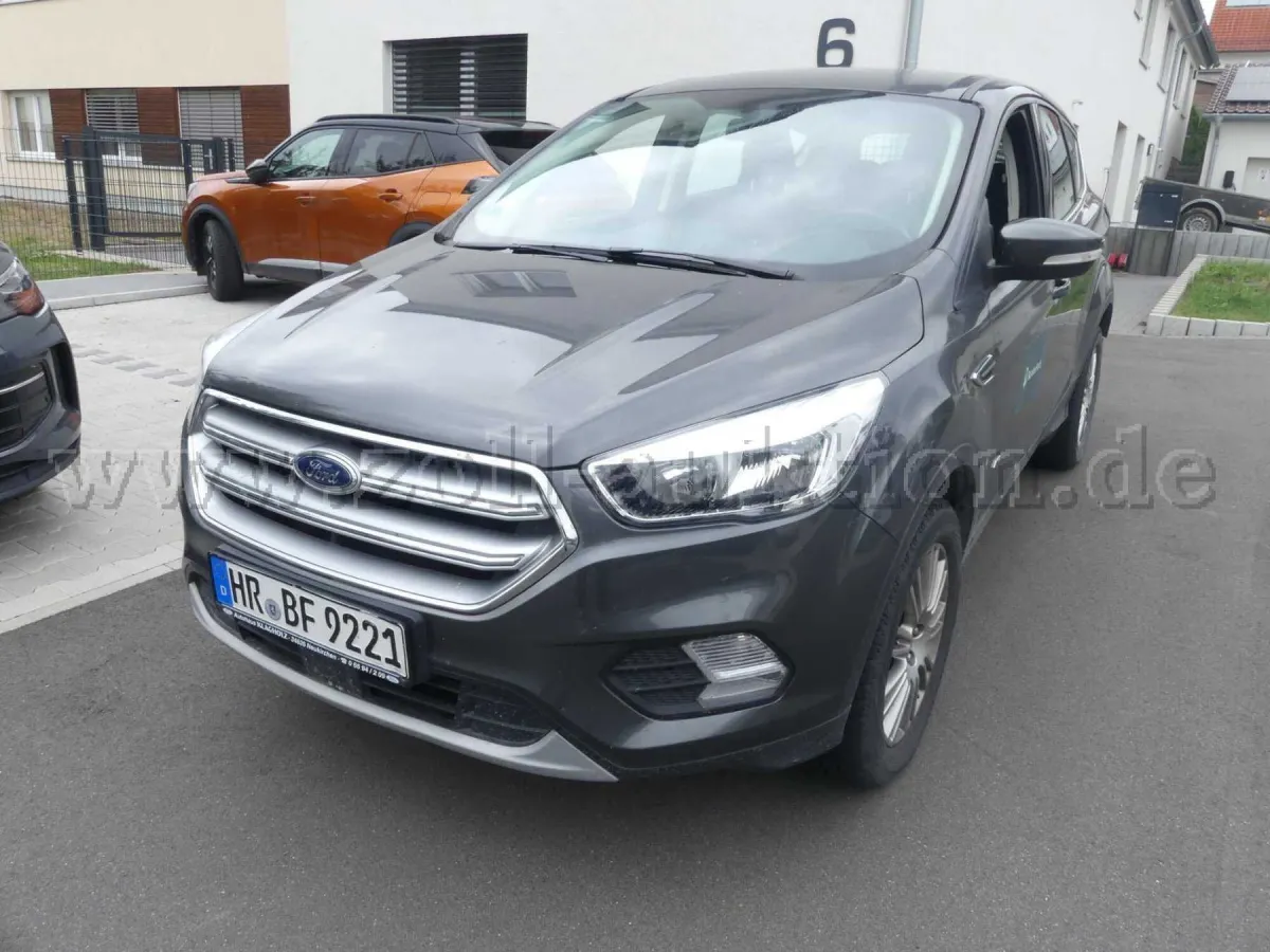 Ford Kuga 2.0 TDCi Trend 4x4 Start/Stop (EURO 6) - dárce dílů