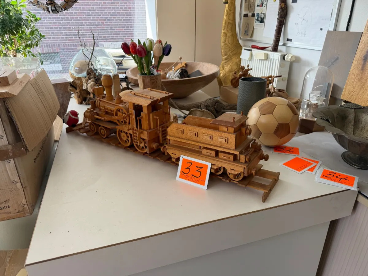 Train décoratif